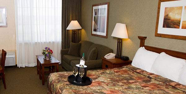 The Ridge Hotel Lake Geneva Room photo